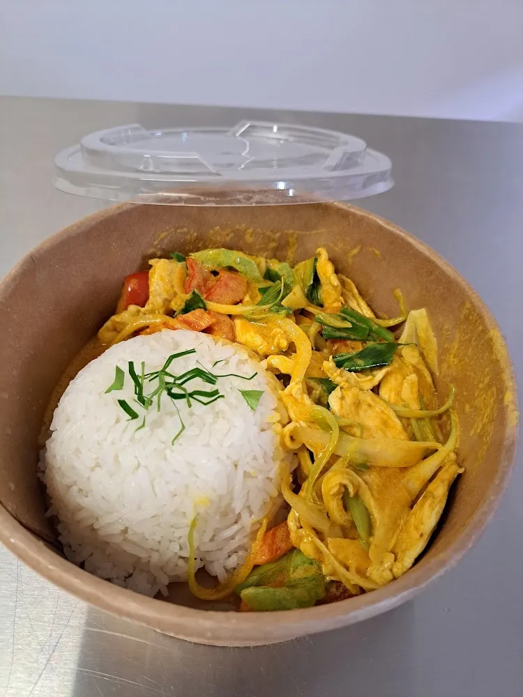 Poulet Au Curry Jaune